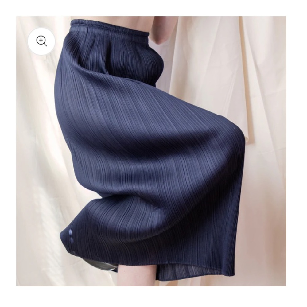 PLEATS PLEASE ISSEY MIYAKE SKIRT